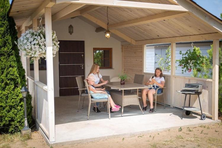 Bungalow In Miedzyzdroje With A Terrace Esterno foto