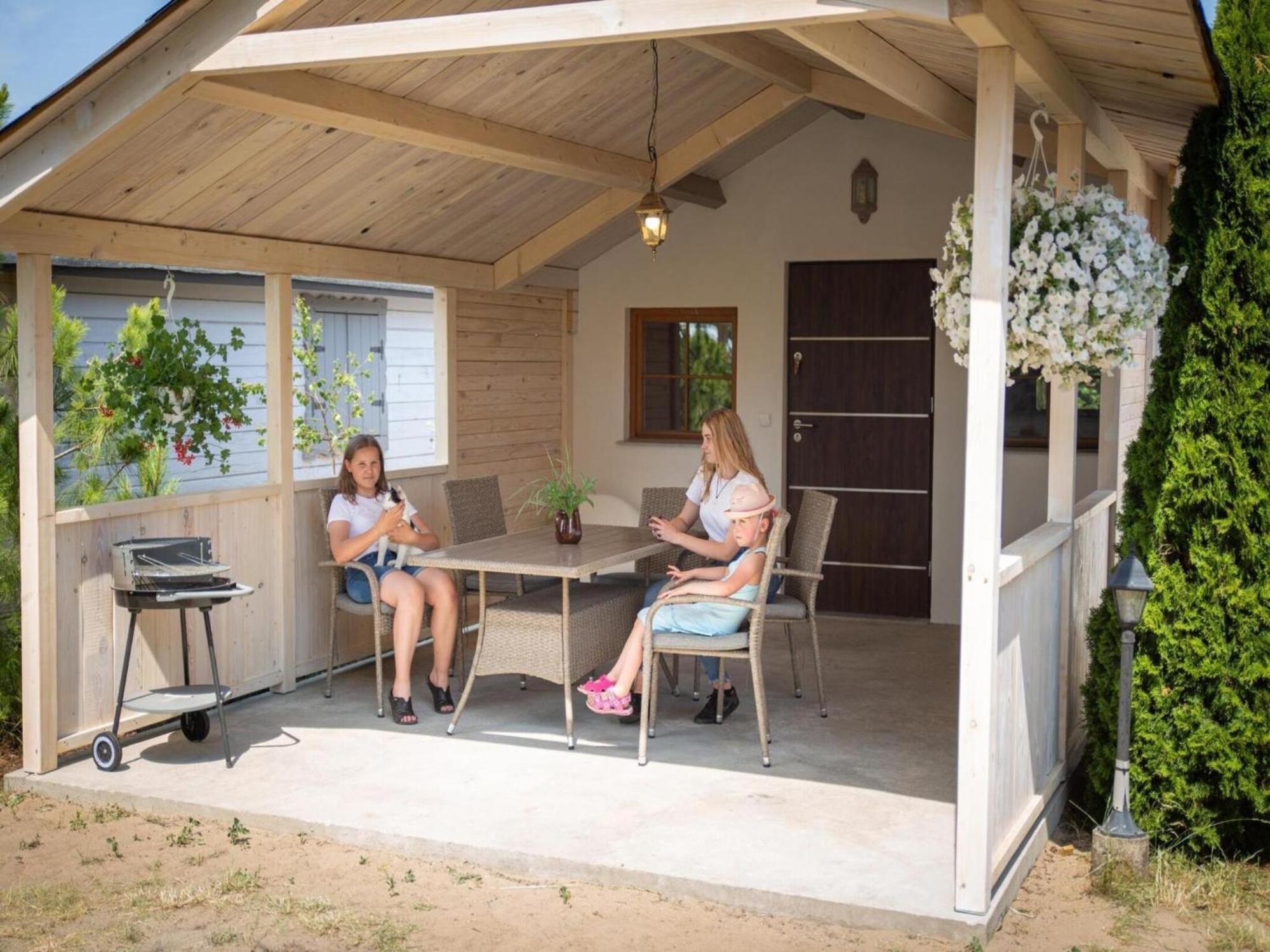 Bungalow In Miedzyzdroje With A Terrace Esterno foto
