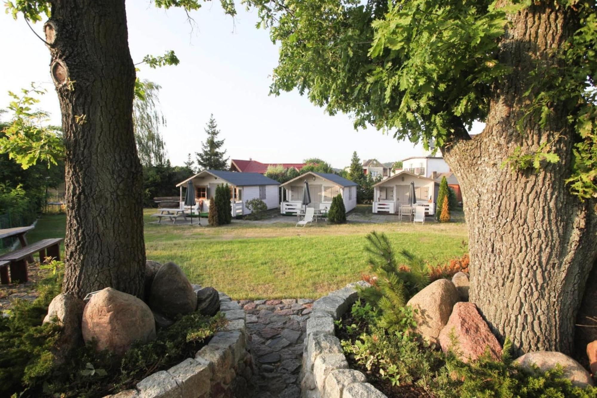 Bungalow In Miedzyzdroje With A Terrace Esterno foto